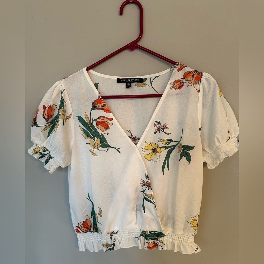 Floral White Blouse, One Clothing Los Angeles, Size M